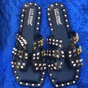 Cape Robbin- Black Amish- 9